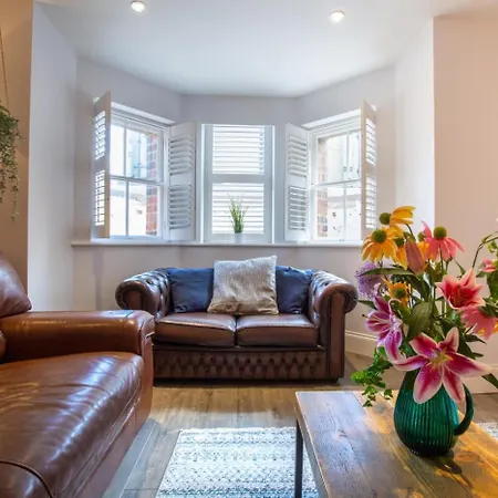 Apartament 3 Bed In Oc-w1031 *