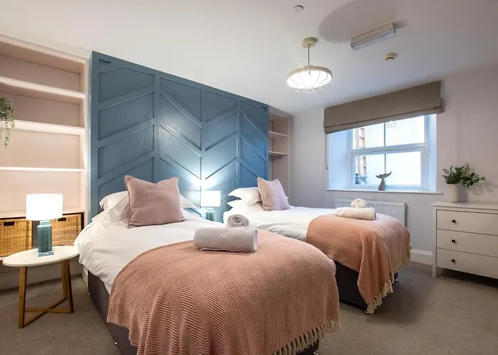 3 Bed In Oc-w1031 * Whitby